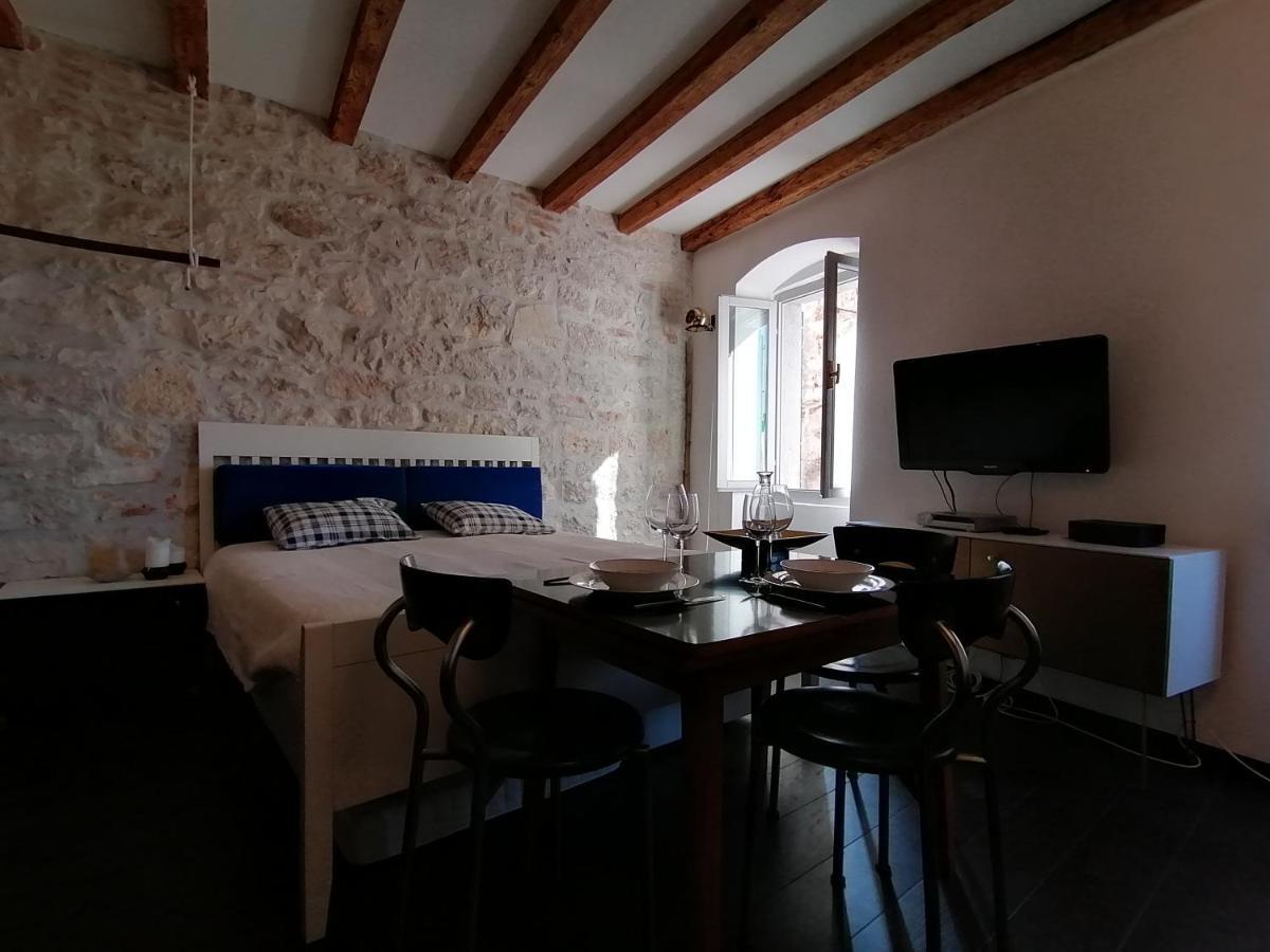 Glamour Apartment Sea View Ρόβινι Εξωτερικό φωτογραφία