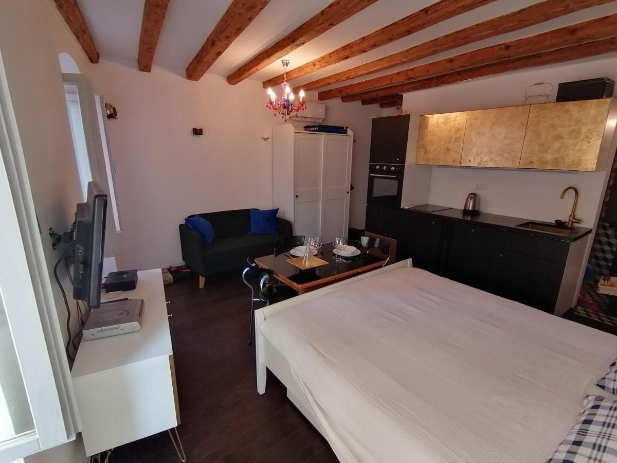 Glamour Apartment Sea View Ρόβινι Εξωτερικό φωτογραφία