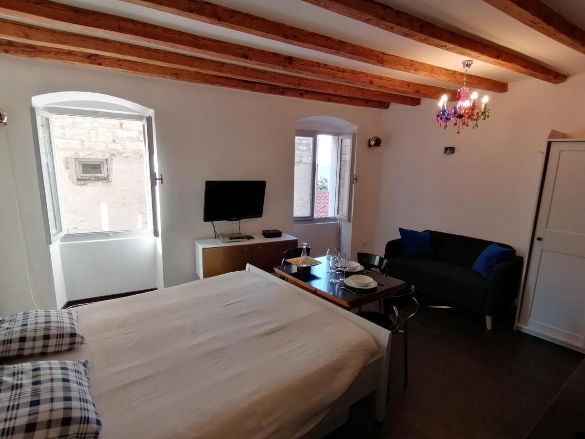 Glamour Apartment Sea View Ρόβινι Εξωτερικό φωτογραφία