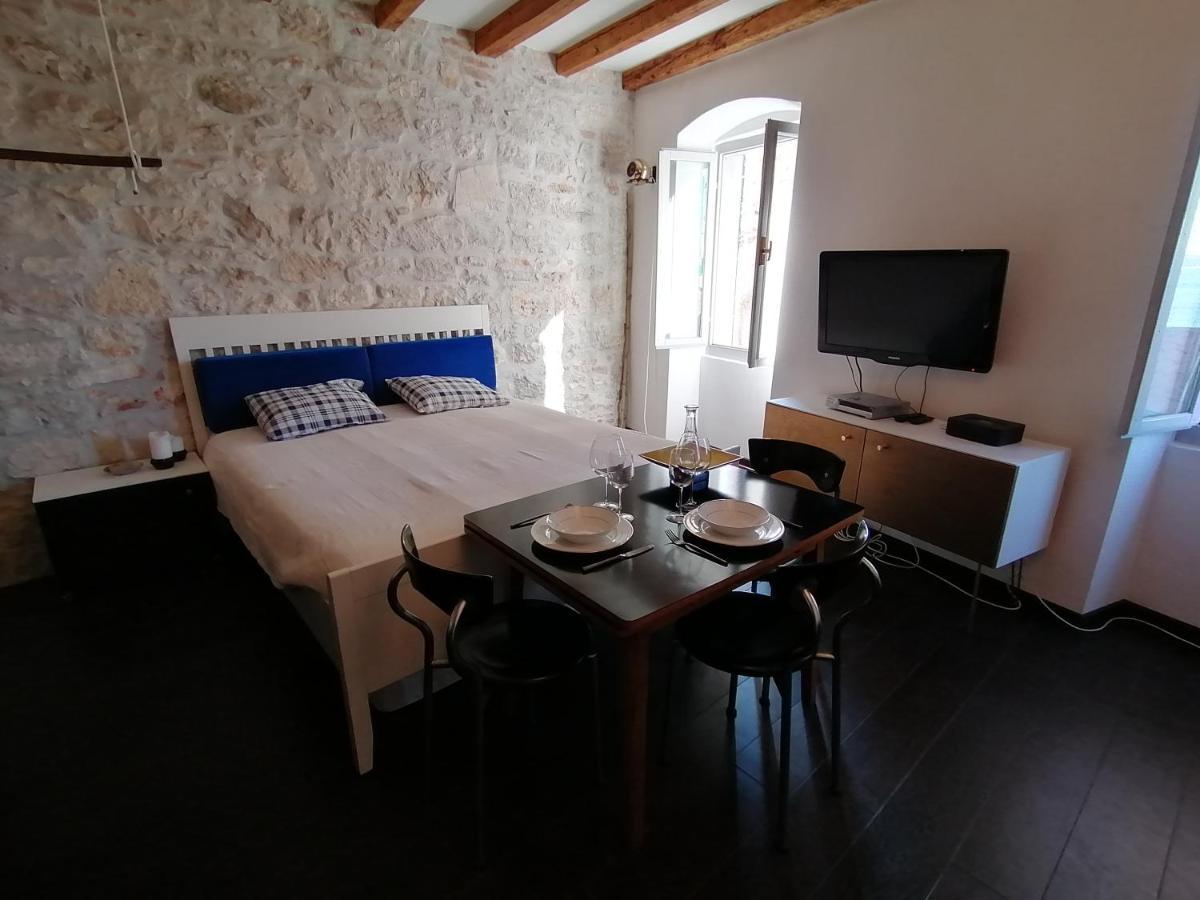 Glamour Apartment Sea View Ρόβινι Εξωτερικό φωτογραφία